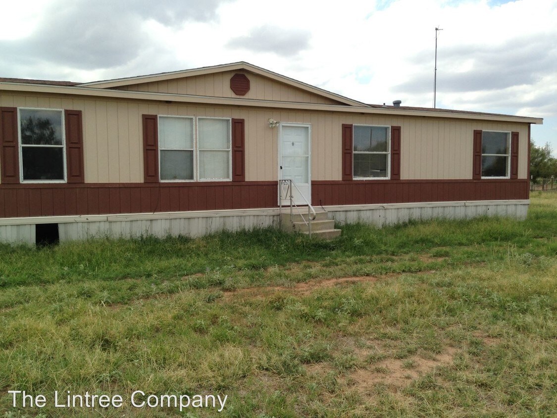 11672 McFall Rd, Iowa Park, TX 76367 Condo for Rent in Iowa Park, TX