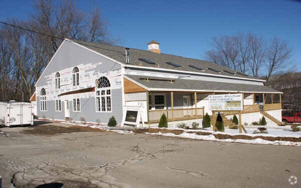 Foto del edificio - Riverfront Townhouses