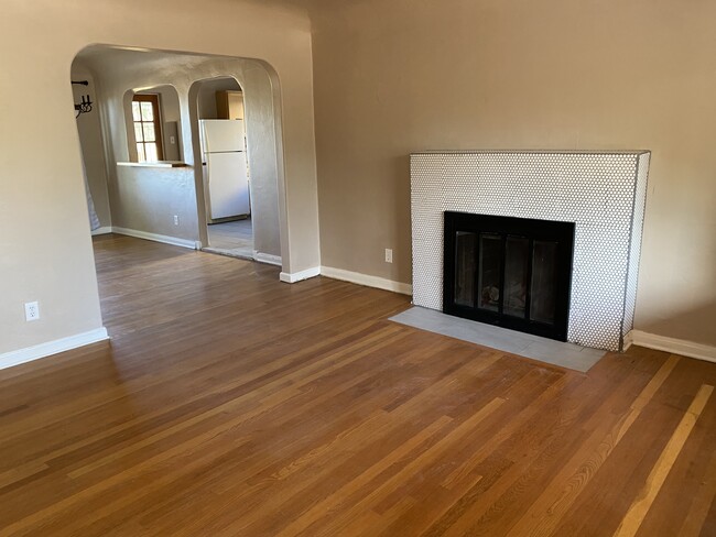 Building Photo - 1706 Ridgecrest Dr SE