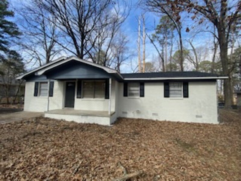 Primary Photo - 808 Stirrup Pl