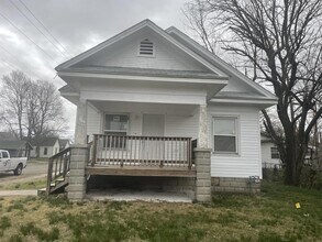 Building Photo - 1503 S Moffet Ave