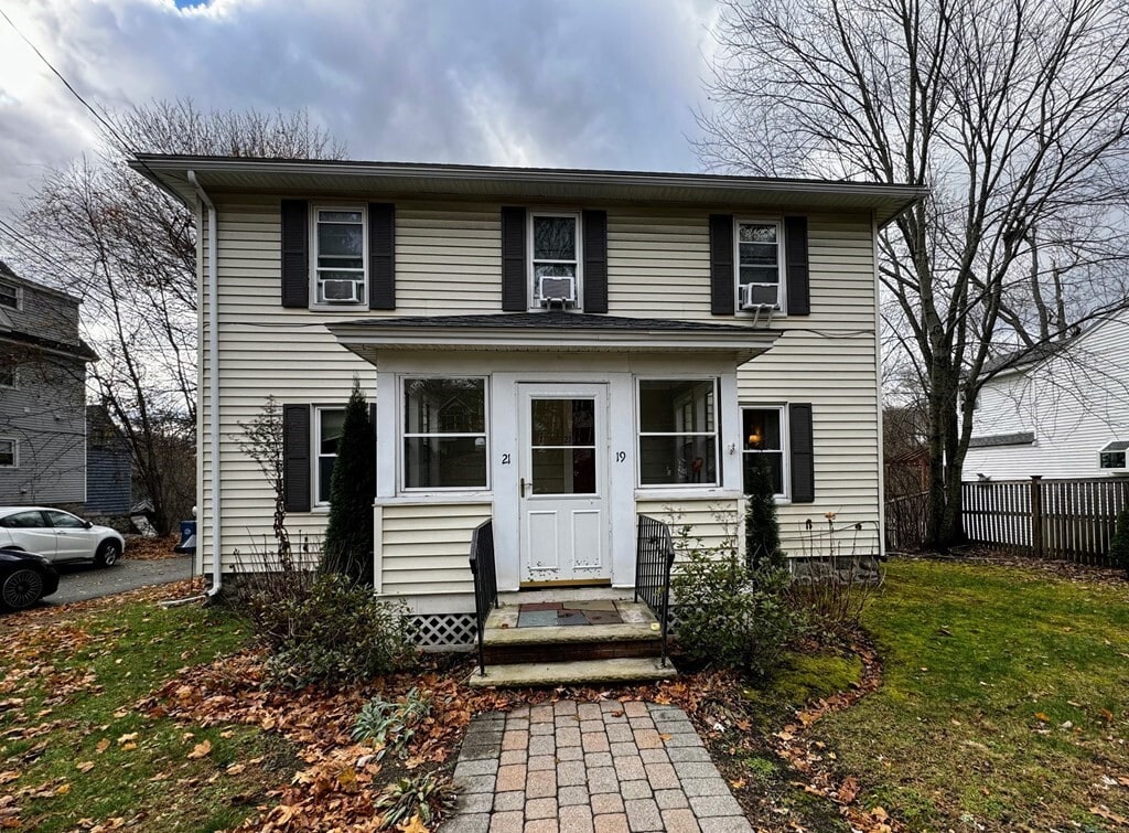 Primary Photo - 19-21 Pollard St
