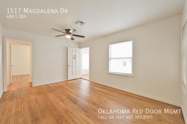 Building Photo - 1517 Magdalena Dr
