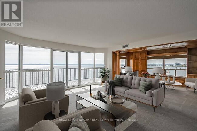 Photo du bâtiment - 2190-2190 Lakeshore Rd.