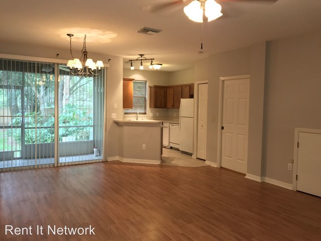 Building Photo - 2135 Golden Oak Ln