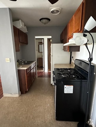 Building Photo - 363 Hawthorne Cir