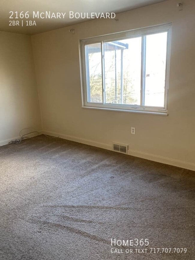 Building Photo - 2 Bedroom Home