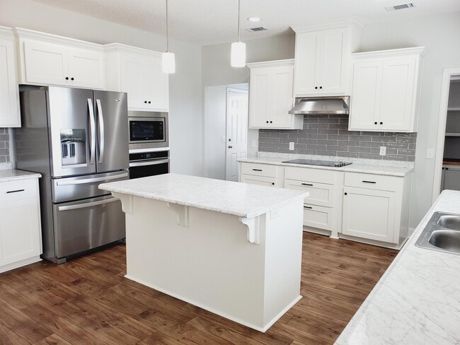 Building Photo - 65 Thorp Circle