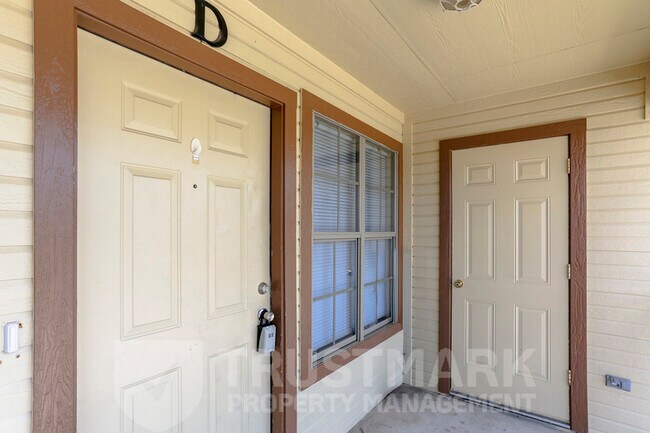 Foto del edificio - 411 Brittney Way