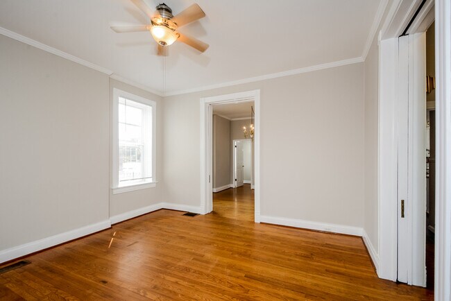 Building Photo - Fantastic 3bd/2ba home! Let yourself in!