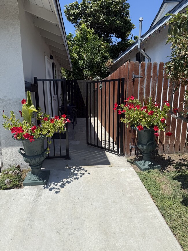 Building Photo - 22131 Palos Verdes Blvd