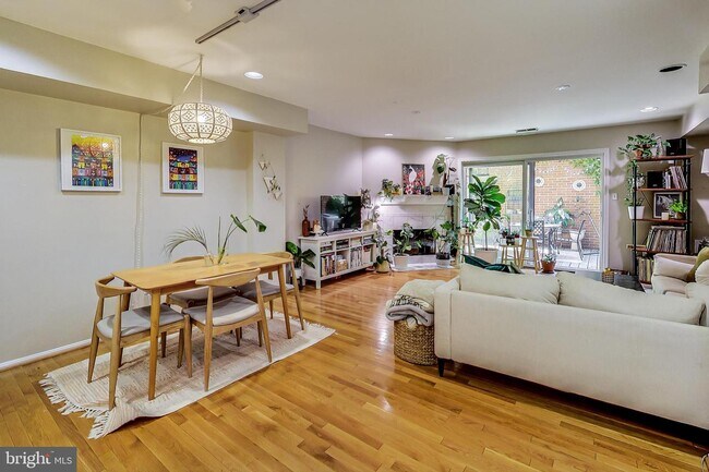 Foto del edificio - 3307 19th St NW
