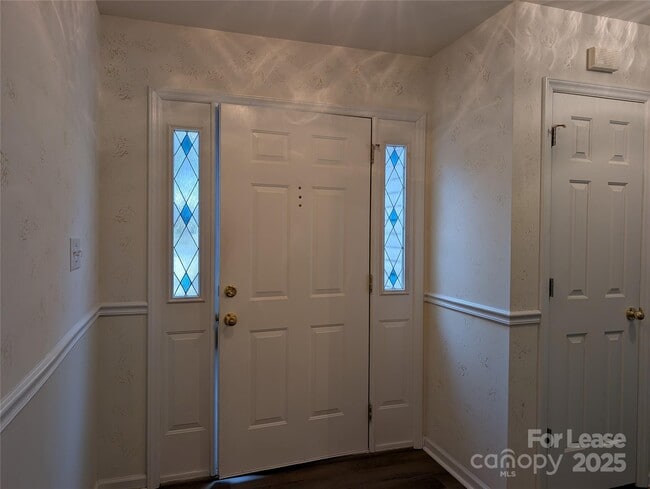 Foto del edificio - 3114 Pine Pointe St