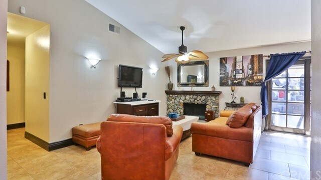 Building Photo - 11436 Mt Palomar St
