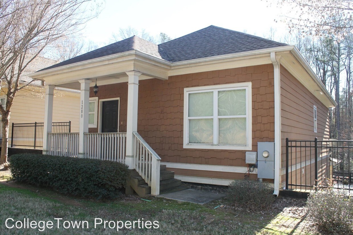 Primary Photo - 1230 Barnett Shoals Rd