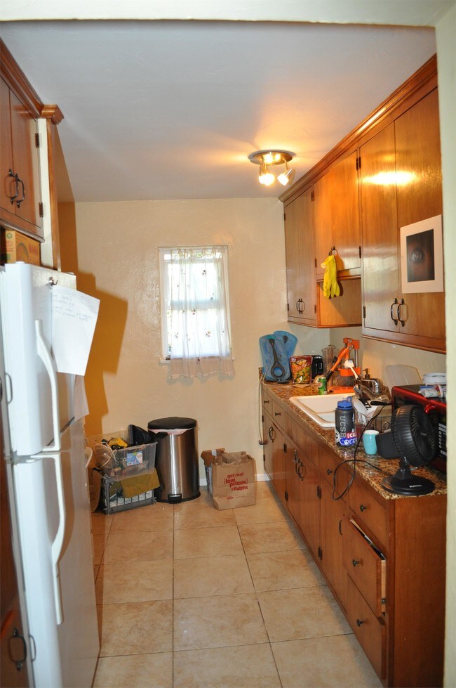 Building Photo - 6753 Trigo Rd
