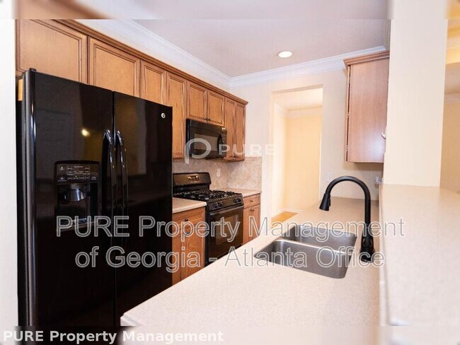 Building Photo - 1741 Highlands View Dr