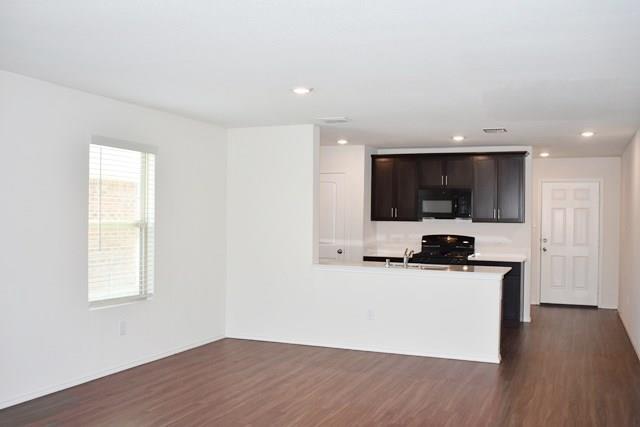 Foto del edificio - 432 Falling Star Dr