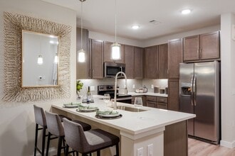Building Photo - Winward at Telge Crossing