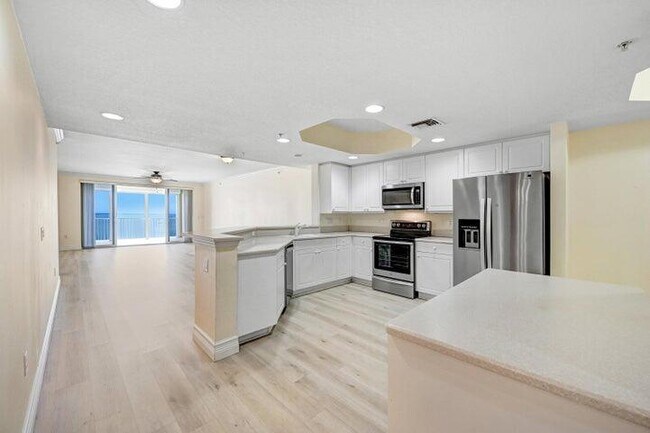 Building Photo - 480 Sail Ln