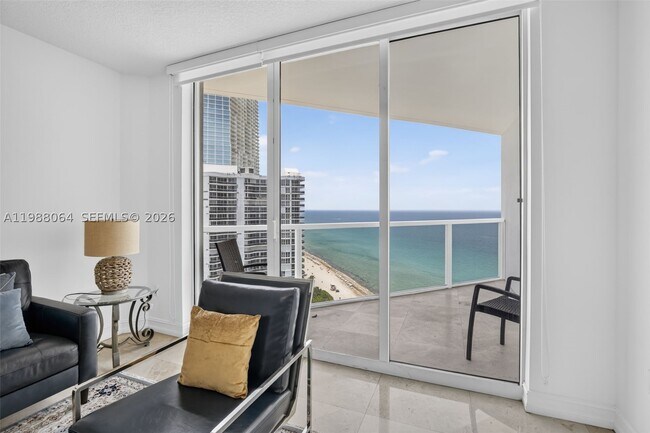 Foto del edificio - 16699 Collins Ave