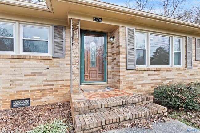 Foto del edificio - 6304 Davies Ave NW