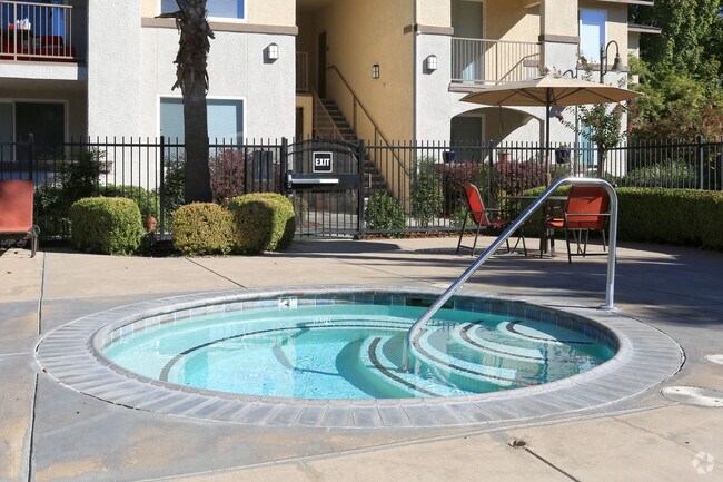 EATON VILLAGE Apartments Chico, CA