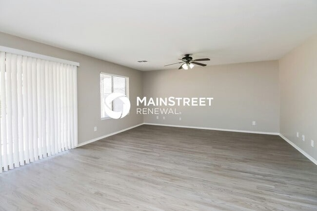 Building Photo - 4 Bedroom Pet-Friendly Home in Avondale, AZ with Main Street Renewal