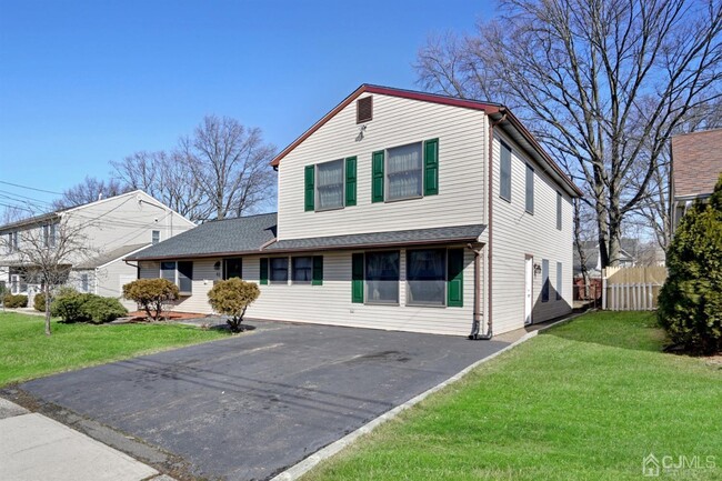 Building Photo - 83 Winthrop Rd
