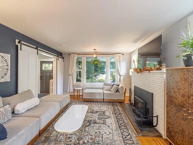 Foto del edificio - 423 W 17th Ave