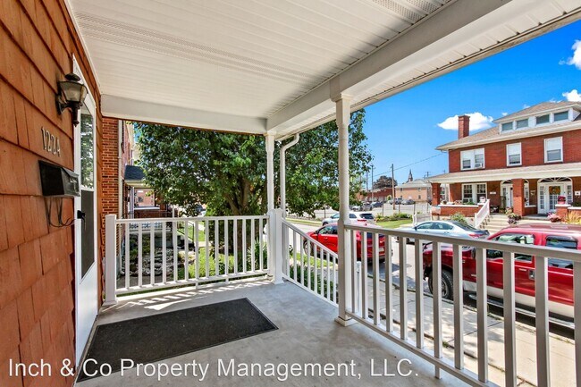 Building Photo - 3 br, 1 bath House - 1224 Edison St.