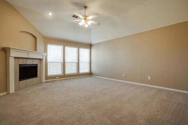 Building Photo - 125 Hickman St