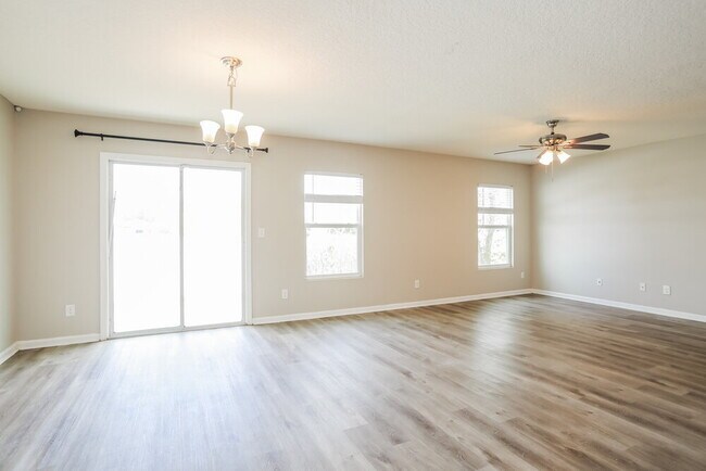 Foto del edificio - 3426 Canyon Falls Dr