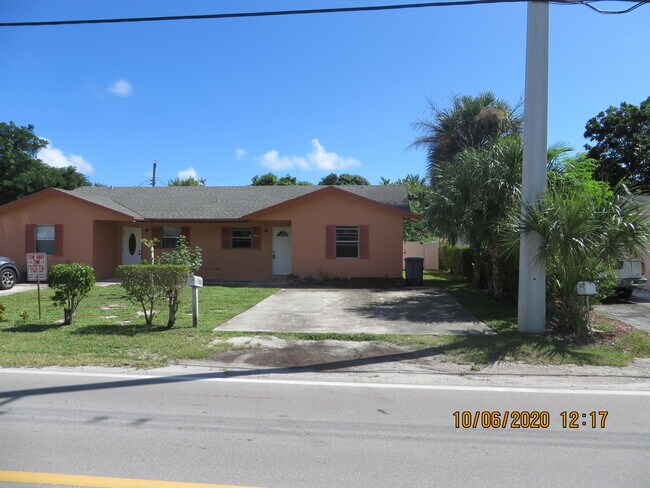 Building Photo - 7842 Overlook Rd