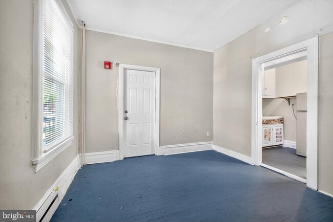 Building Photo - 40 S Governors Ave