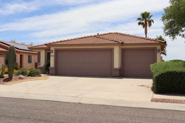 Building Photo - 4943 W Rosebay Dr