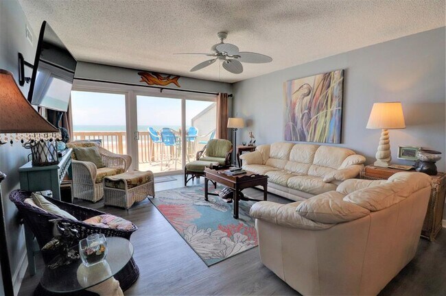 Foto del edificio - *Off Season Rental* Oceanfront *Queen's Gr...
