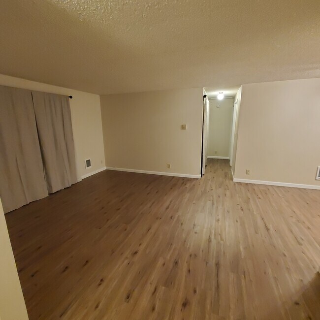 Building Photo - 837 SE Lambert Cir