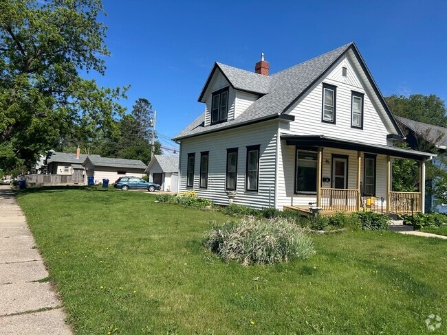 Building Photo - 1515 S Duluth Ave