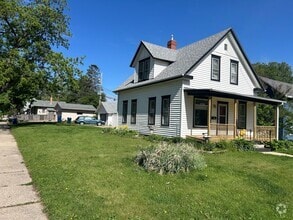 Building Photo - 1515 S Duluth Ave