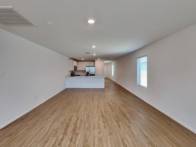 Building Photo - 24023 Laurel Farms Dr