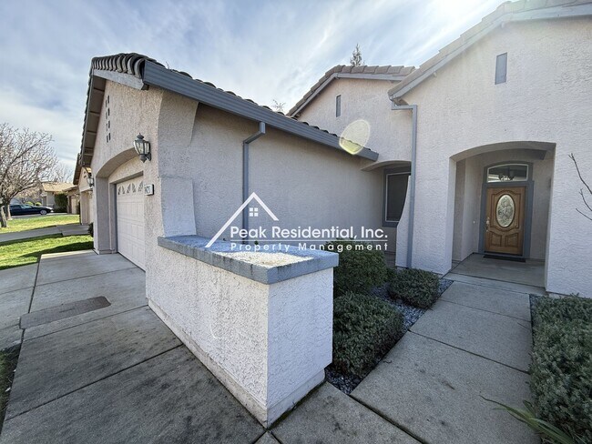 Foto del edificio - Wonderful 3bd/2ba Folsom Home!
