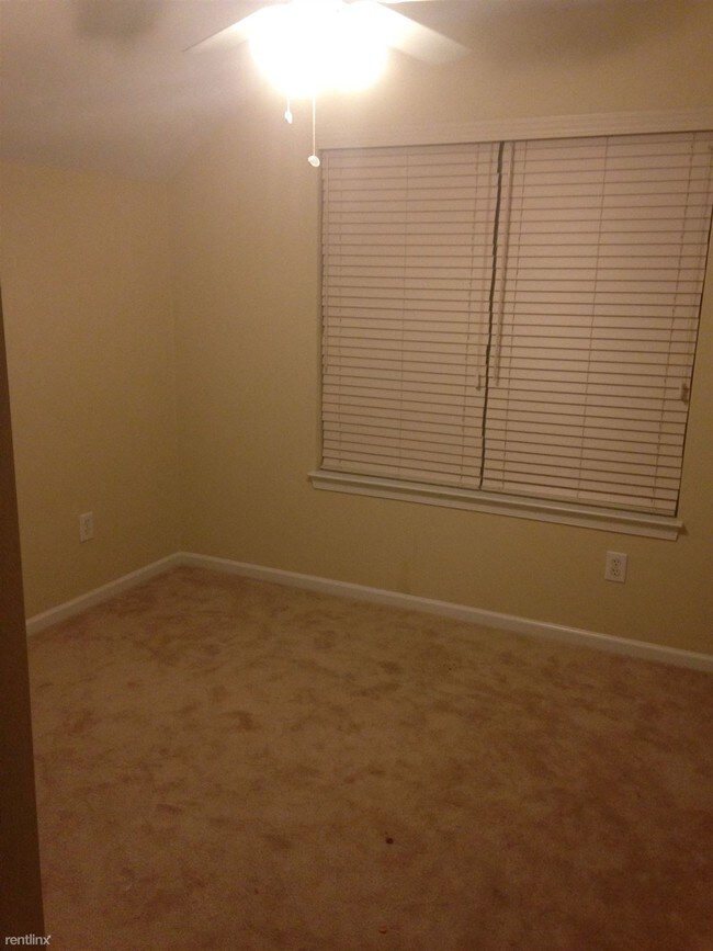Building Photo - 1 br, 1 bath House - 32 creekside dr 2 Unit 2