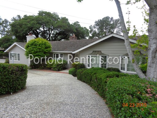 Building Photo - 105 Pasatiempo Dr