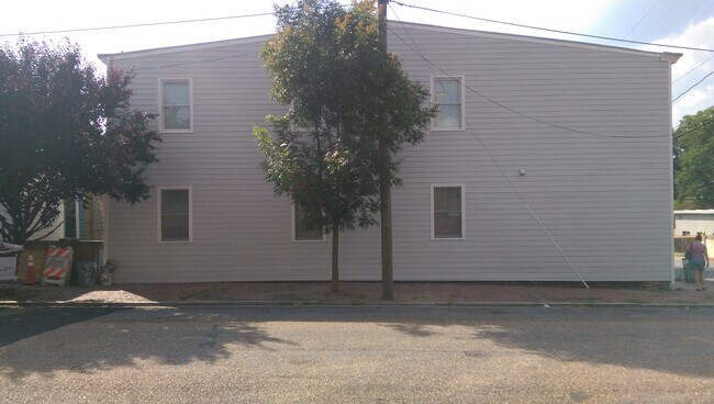Foto del edificio - 2123 E Marshall St