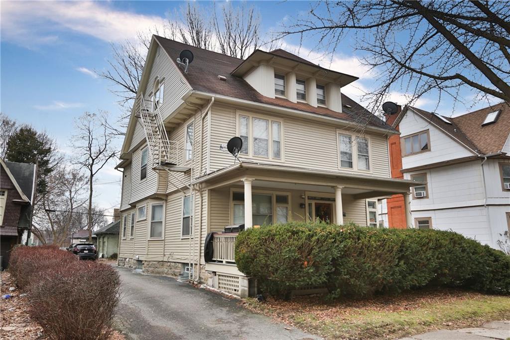 Foto principal - 195 Harvard St
