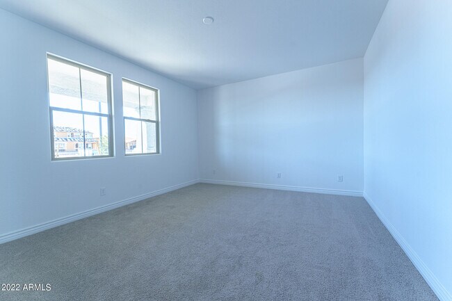 Building Photo - 14255 W Avenida del Sol