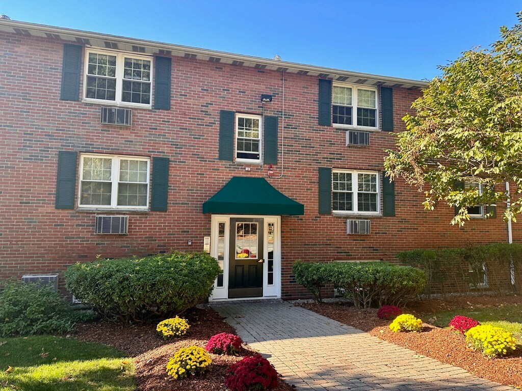 10 Wampus Ave Unit 34, Acton, MA 01720 Condo for Rent in Acton, MA