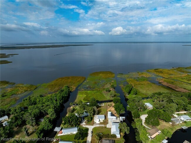 Foto del edificio - 102 Squirrel Point