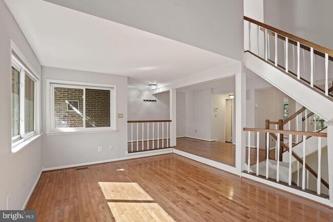 Building Photo - 2050 Winged Foot Ct